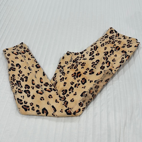 Fabletics Define PowerHold® High-Waisted Legging - Picture 1 of 3